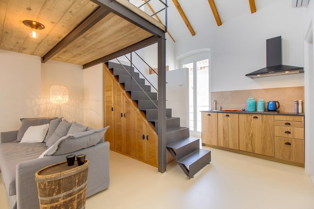 Apartments Argemonia Mali Lošinj Εξωτερικό φωτογραφία