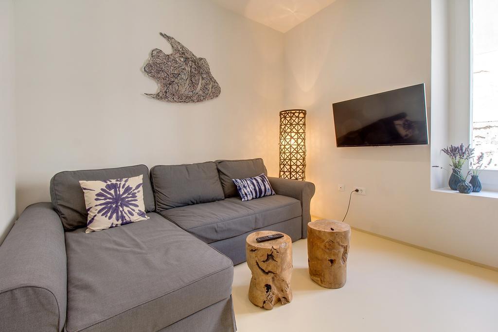 Apartments Argemonia Mali Lošinj Εξωτερικό φωτογραφία